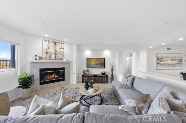 Detail Gallery Image 15 of 73 For 2563 Camino Del Plata, Corona,  CA 92882 - 4 Beds | 3 Baths