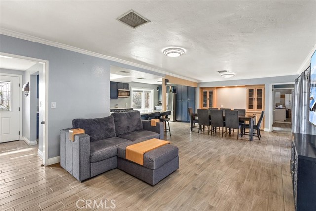 Detail Gallery Image 11 of 43 For 1304 Deauville Ct, San Bernardino,  CA 92404 - 4 Beds | 3 Baths