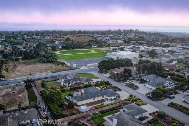 585 Red Tail Meadow Lane, Arroyo Grande CA: https://media.crmls.org/medias/12fe0114-3f37-4871-adcc-0acd0ba77ef1.jpg