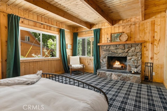 Detail Gallery Image 20 of 33 For 33340 Wild Cherry Dr, Green Valley Lake,  CA 92341 - 4 Beds | 3 Baths