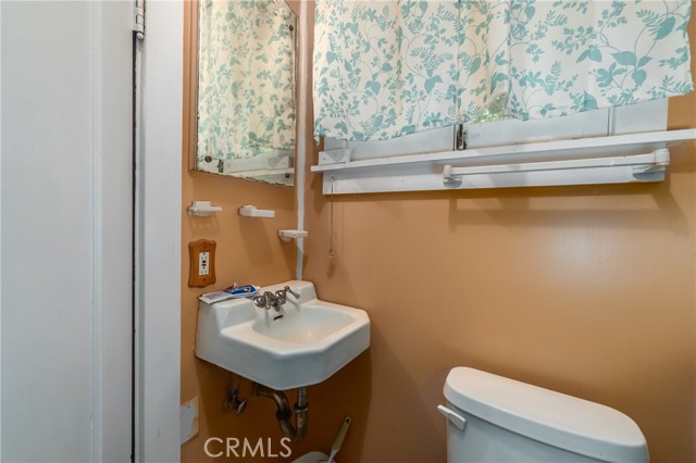 Image 13 of 35 For 17350 Parnassus Drive