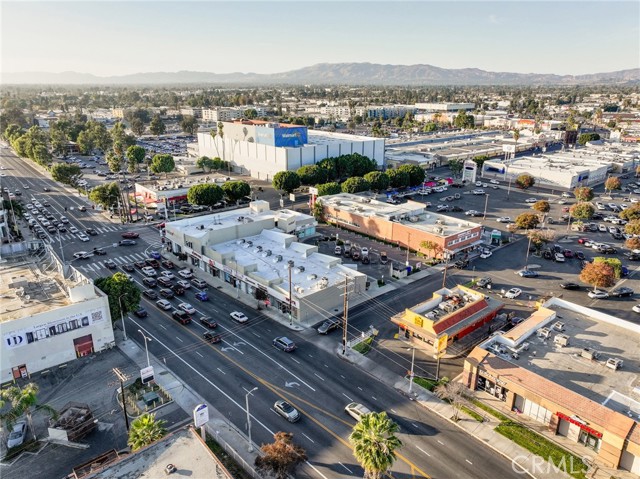 14324 Roscoe Boulevard, Panorama City CA: https://media.crmls.org/medias/13007b44-e40b-4dbf-9f1e-c670923a6089.jpg