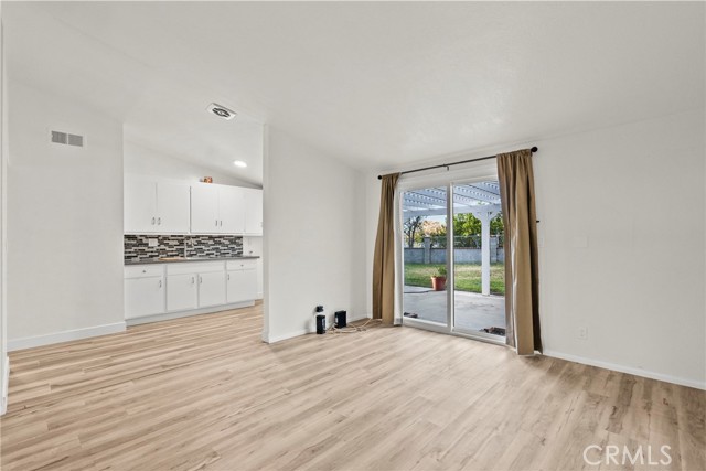 Detail Gallery Image 8 of 21 For 18851 Delight, Canyon Country,  CA 91351 - 3 Beds | 2 Baths