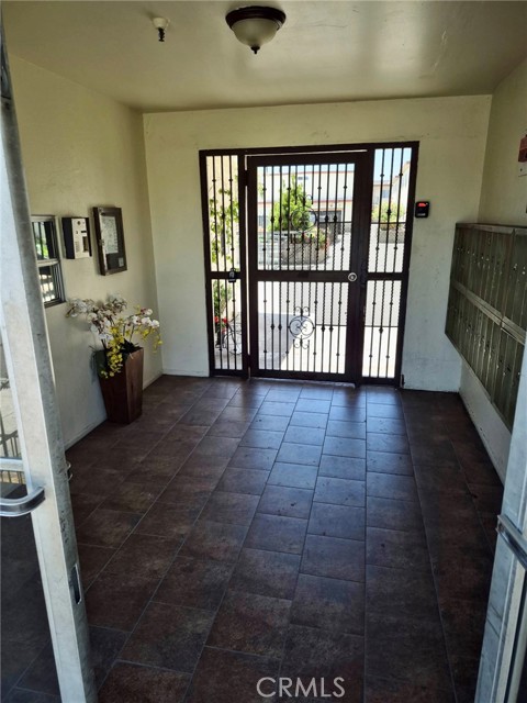 13325 Kornblum Avenue, Hawthorne CA: https://media.crmls.org/medias/1300e94d-1fac-455e-9918-2fbfa7082a6a.jpg