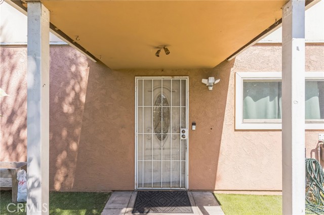 418 N Berlyn Avenue, Ontario CA: https://media.crmls.org/medias/1301404e-467c-4420-b95c-5fc0e004c931.jpg