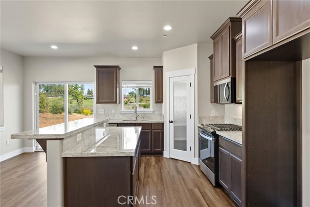 Detail Gallery Image 13 of 28 For 1761 Silverthorne, Paradise,  CA 95969 - 3 Beds | 2 Baths