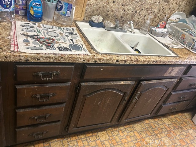 3878 E 1st Street, Los Angeles CA: https://media.crmls.org/medias/130253c2-a070-46bf-9c3d-5c88b87b8619.jpg