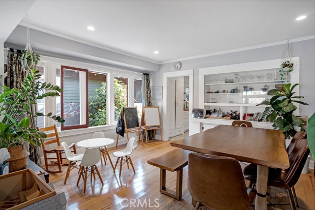 Detail Gallery Image 9 of 37 For 3031 4th Ave, Los Angeles,  CA 90018 - 6 Beds | 4/1 Baths