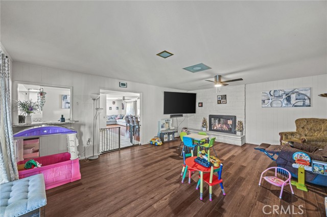 11857 11857 Mount Vernon, Grand Terrace CA: https://media.crmls.org/medias/13037d23-3848-4349-a840-181fdb6ea3e8.jpg
