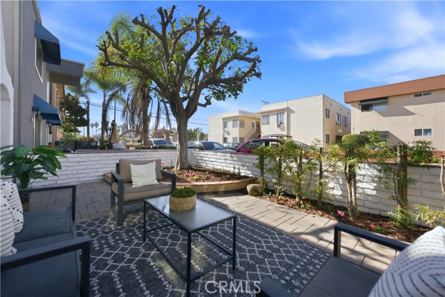 Detail Gallery Image 43 of 46 For 108 Roycroft Ave, Long Beach,  CA 90803 - 4 Beds | 3/1 Baths