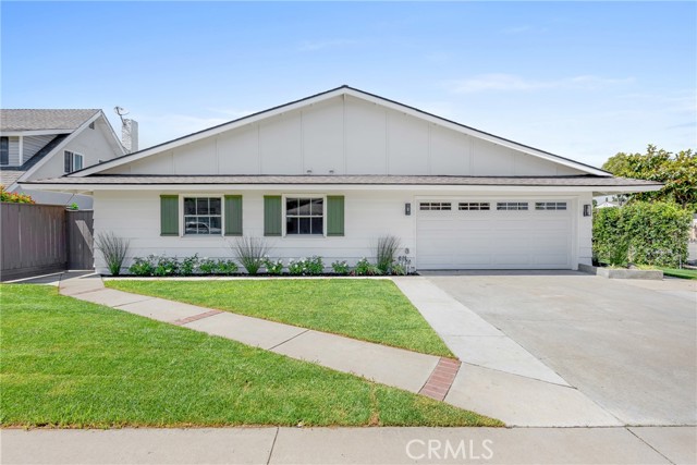 14681 Yorba Street, Tustin CA: https://media.crmls.org/medias/1305b240-6b90-47d2-9ff0-06c678bdad4c.jpg