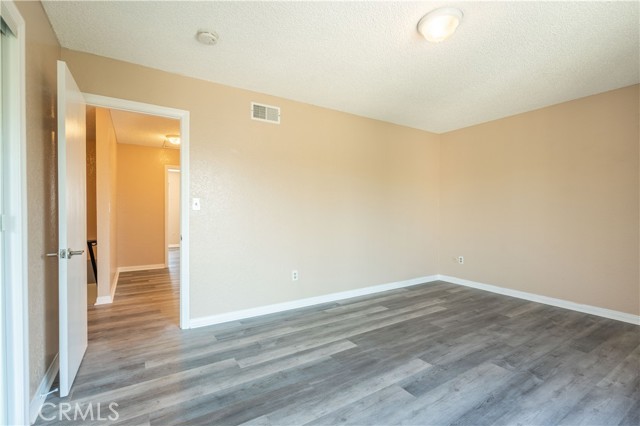 627 East Lincoln Street, Carson CA: https://media.crmls.org/medias/13063a3f-e917-42cf-bbdf-2d5cabad7fd2.jpg
