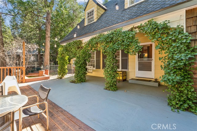 Detail Gallery Image 38 of 58 For 222 Holiday, Lake Arrowhead,  CA 92352 - 3 Beds | 2 Baths