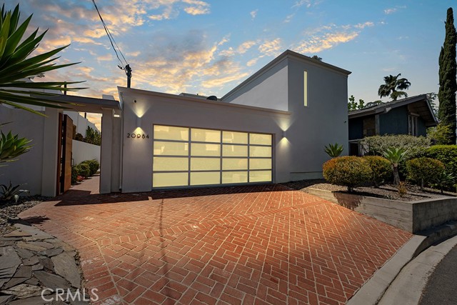 Detail Gallery Image 43 of 43 For 20984 Bandera St, Woodland Hills,  CA 91364 - 3 Beds | 3/1 Baths