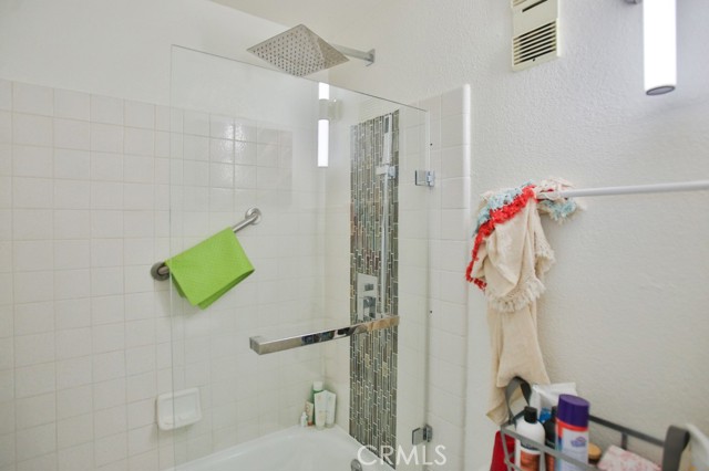 1750 E Ocean Boulevard, Long Beach CA: https://media.crmls.org/medias/13092e2d-16ee-4a2b-b69a-91efd73f8cfb.jpg