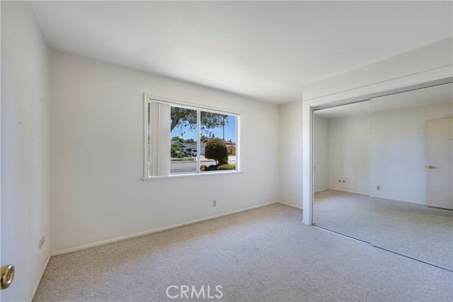 5347 E Bergh Drive, Anaheim Hills CA: https://media.crmls.org/medias/130a37f2-d207-44f1-9d7d-93ef98663313.jpg