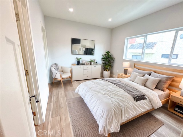 Detail Gallery Image 9 of 41 For 1819 Westholme Ave #1/2,  –,  CA 90025 - 3 Beds | 3/1 Baths