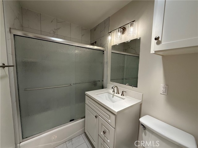 Detail Gallery Image 5 of 11 For 762 W 30th St #10,  San Pedro,  CA 90731 - 2 Beds | 1 Baths