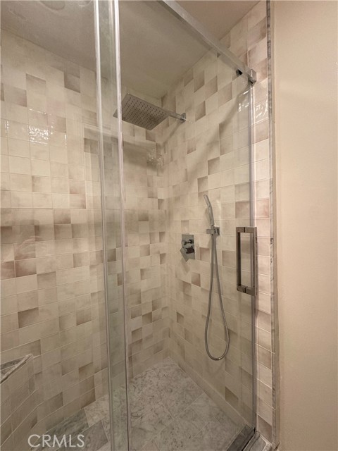 23715 Valley View Road, Calabasas CA: https://media.crmls.org/medias/130b3324-80b8-4eca-a4c8-5b75d3249463.jpg