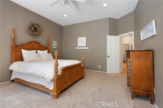 42708 Mountain Shadow Road, Murrieta CA: https://media.crmls.org/medias/130b4ffd-e8c5-4d02-bdff-3ab2d51f356c.jpg