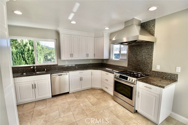 26848 Fond Du Lac Rd, Rancho Palos Verdes CA: https://media.crmls.org/medias/130b6556-0356-4a9d-8d58-06be22227742.jpg
