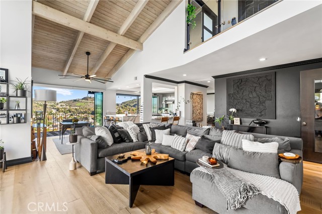 Detail Gallery Image 10 of 57 For 12348 Circula Panorama, North Tustin,  CA 92705 - 5 Beds | 3 Baths