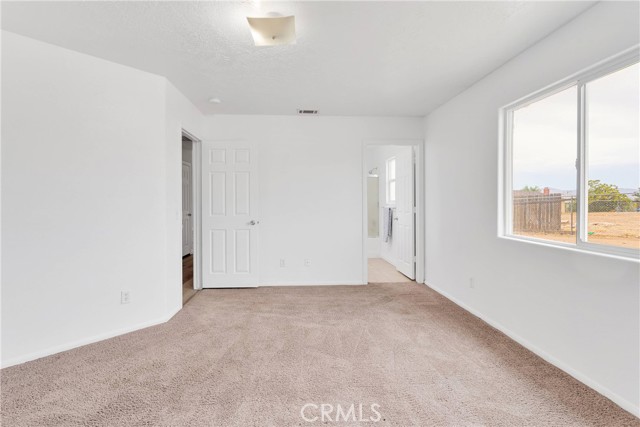 Detail Gallery Image 16 of 38 For 11389 Jacaranda Ave, Hesperia,  CA 92345 - 3 Beds | 2 Baths