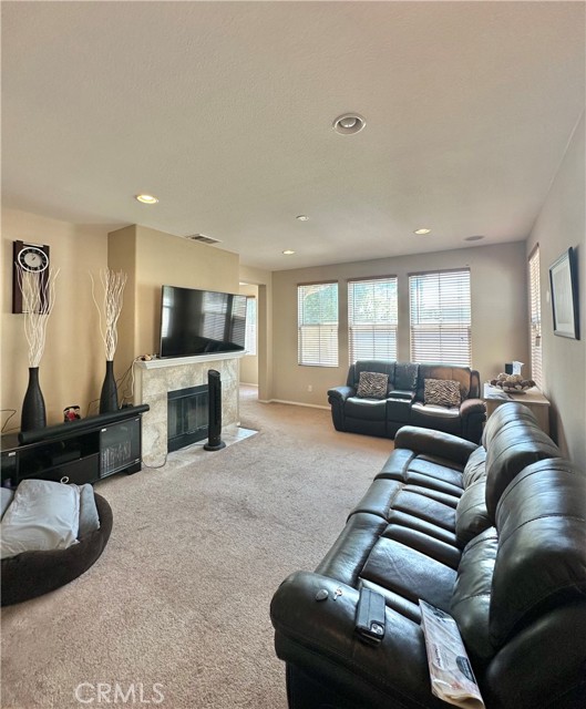 13120 Melon Avenue, Chino CA: https://media.crmls.org/medias/130c3891-9a21-47f3-a950-4cd3c1ae54af.jpg