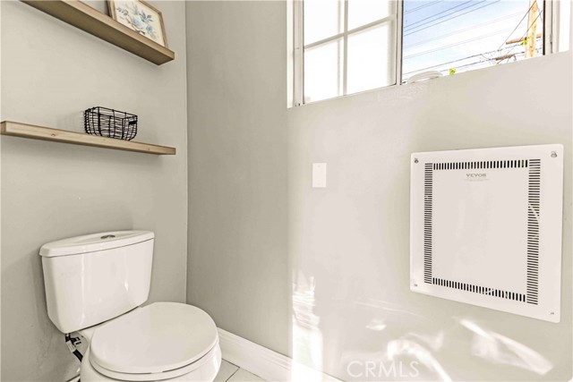 Detail Gallery Image 8 of 39 For 15534 Carfax, Bellflower,  CA 90706 - 3 Beds | 2 Baths