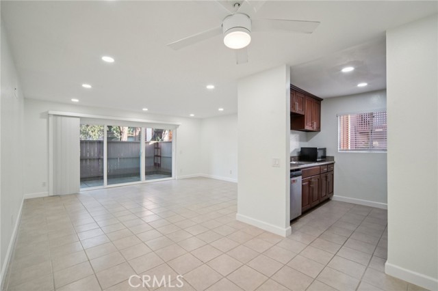 Detail Gallery Image 7 of 39 For 1044 Cabrillo Park Dr #B,  Santa Ana,  CA 92701 - 2 Beds | 1 Baths