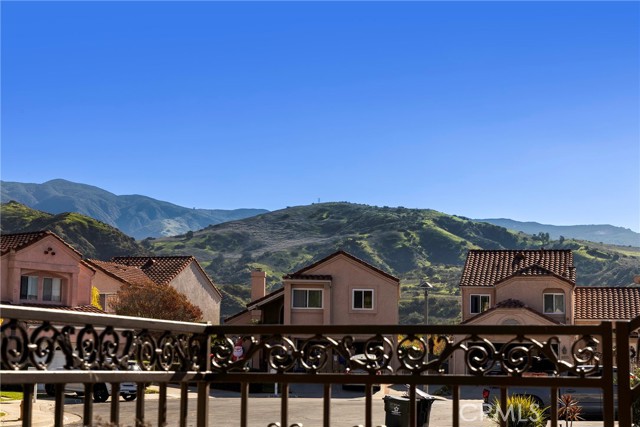 Detail Gallery Image 4 of 24 For 25605 Corsica Way, Yorba Linda,  CA 92887 - 3 Beds | 2 Baths