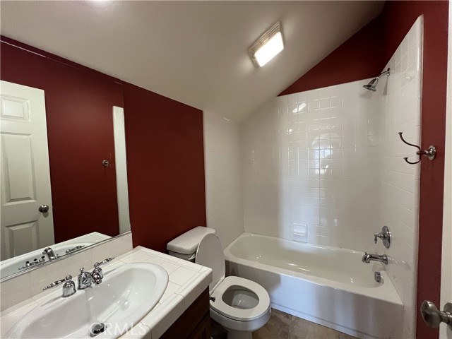 Detail Gallery Image 16 of 28 For 279 Cross Rail, Norco,  CA 92860 - 4 Beds | 3/1 Baths