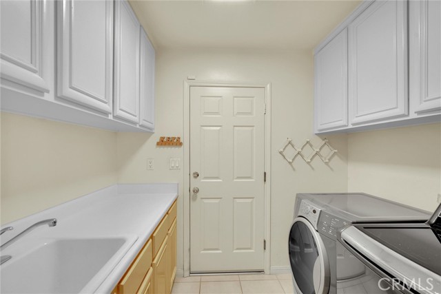 18500 Saint Moritz Drive, Tarzana (los Angeles), California 91356, 4 Bedrooms Bedrooms, ,3 BathroomsBathrooms,Residential,For Sale,18500 Saint Moritz Drive,CRSR24160134