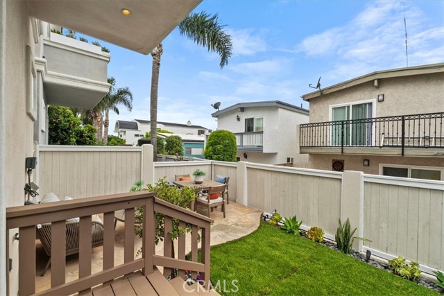 1747 Carver Street, Redondo Beach, California 90278, 4 Bedrooms Bedrooms, ,3 BathroomsBathrooms,Residential,Sold,Carver,SB24111838