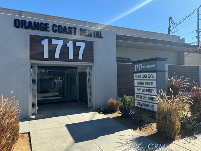 1717 Old Tustin Avenue, Santa Ana, California 92705, ,Commercial Lease,For Rent,1717 Old Tustin Avenue,CRNP25011612