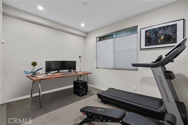 Detail Gallery Image 17 of 19 For 13135 W Lumina, Valley Glen,  CA 91401 - 3 Beds | 4 Baths