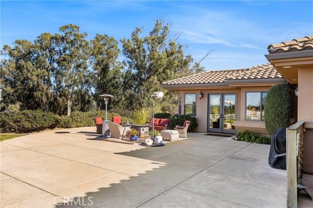 325 Red Oak Way, Arroyo Grande CA: https://media.crmls.org/medias/131050c9-8f3c-4217-bfaa-d1ca5a3e2ab4.jpg