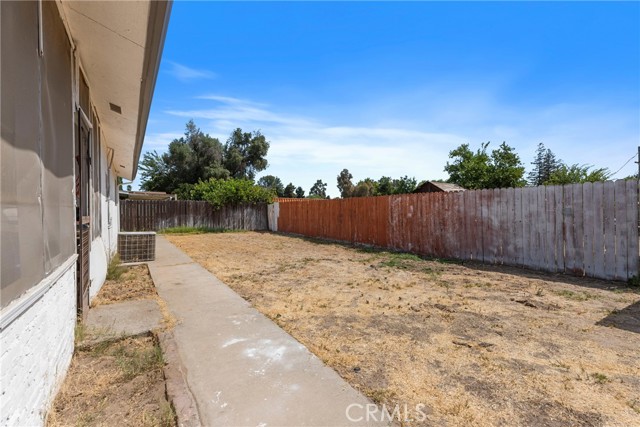 1510 High Street, Atwater CA: https://media.crmls.org/medias/1310bc67-7a0f-47a6-8fa0-cba74f89512f.jpg