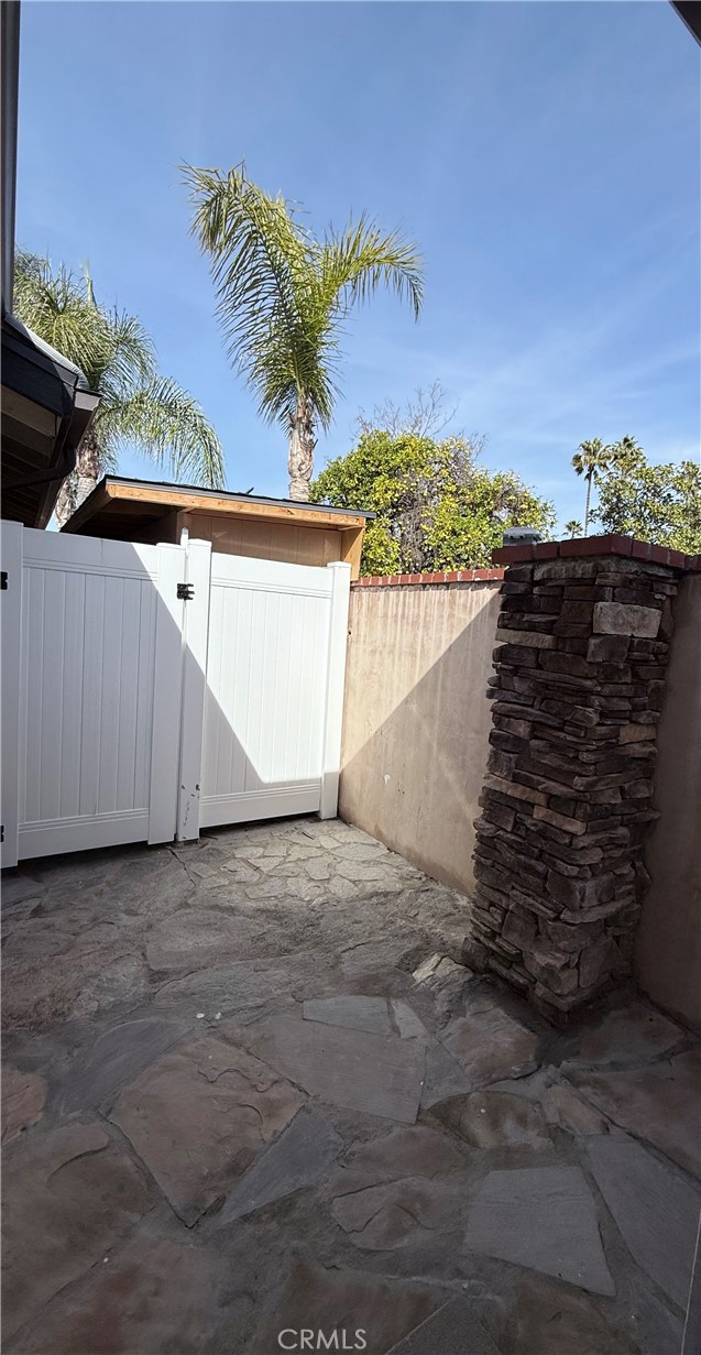 Detail Gallery Image 7 of 8 For 7832 Fulton Ave, North Hollywood,  CA 91605 - 3 Beds | 2 Baths