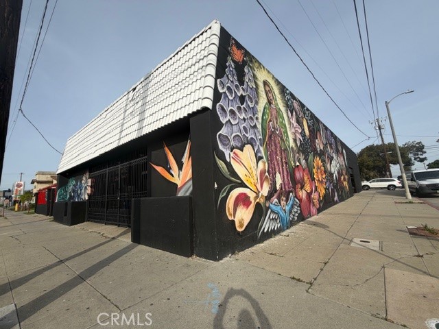 Image 8 of 54 For 1303 Anaheim Street