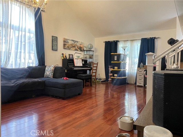 Detail Gallery Image 3 of 18 For 130 Ashbrook Lane, Pomona,  CA 91766 - 4 Beds | 3 Baths