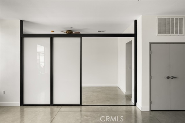 435 W Center Street Promenade, Anaheim CA: https://media.crmls.org/medias/1312b90a-ee3d-46ac-85ec-c452f90fc9e5.jpg