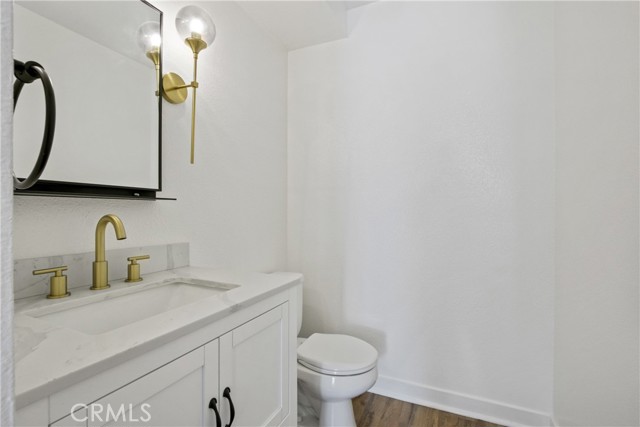 26398 Waterford Circle, Lake Forest CA: https://media.crmls.org/medias/1312e338-6909-4c1e-8e48-8963dc535b42.jpg