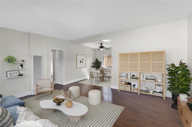 Detail Gallery Image 5 of 20 For 271 16th Pl #D,  Costa Mesa,  CA 92627 - 2 Beds | 1 Baths