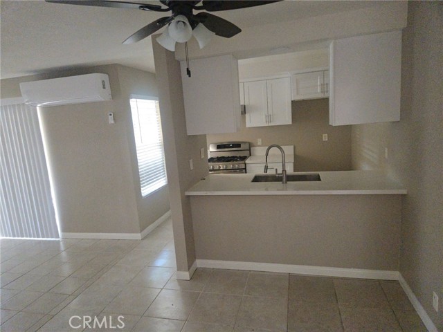 Detail Gallery Image 2 of 6 For 2424 Angela St, Pomona,  CA 91766 - 3 Beds | 1/1 Baths