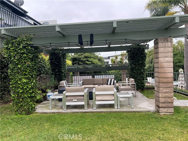 2112 Vanderbilt Lane, Redondo Beach CA: https://media.crmls.org/medias/13147eeb-b222-464e-aea5-8367091d8941.jpg