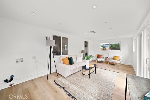 Detail Gallery Image 17 of 36 For 1410 W Camden Pl, Santa Ana,  CA 92704 - 3 Beds | 1/1 Baths