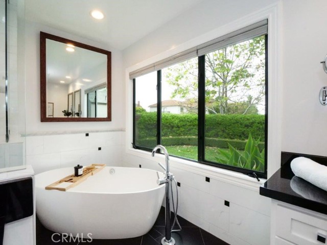 Detail Gallery Image 27 of 50 For 26 Clear Vista Dr, Rolling Hills Estates,  CA 90274 - 4 Beds | 4/1 Baths
