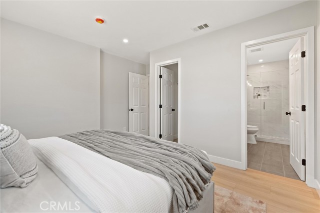 213 N Flower Street, Orange CA: https://media.crmls.org/medias/131612ac-f865-4e5c-9698-e9d14c831ce7.jpg