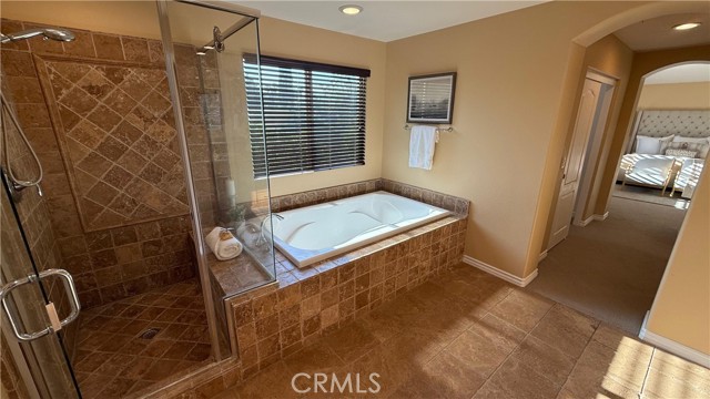 Detail Gallery Image 11 of 17 For 8501 Browns Creek, Canoga Park,  CA 91304 - 5 Beds | 3 Baths